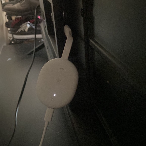 Google Chromecast - Picture 2 of 2